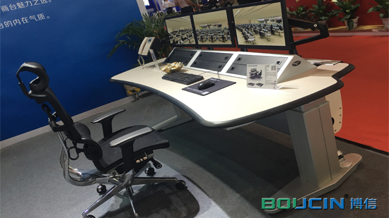 操作臺的的內部構成是什么？